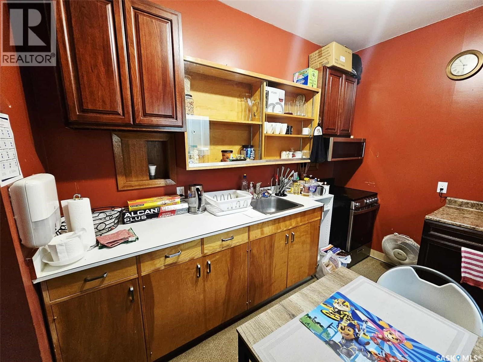 514 Main Street, Broadview, SK