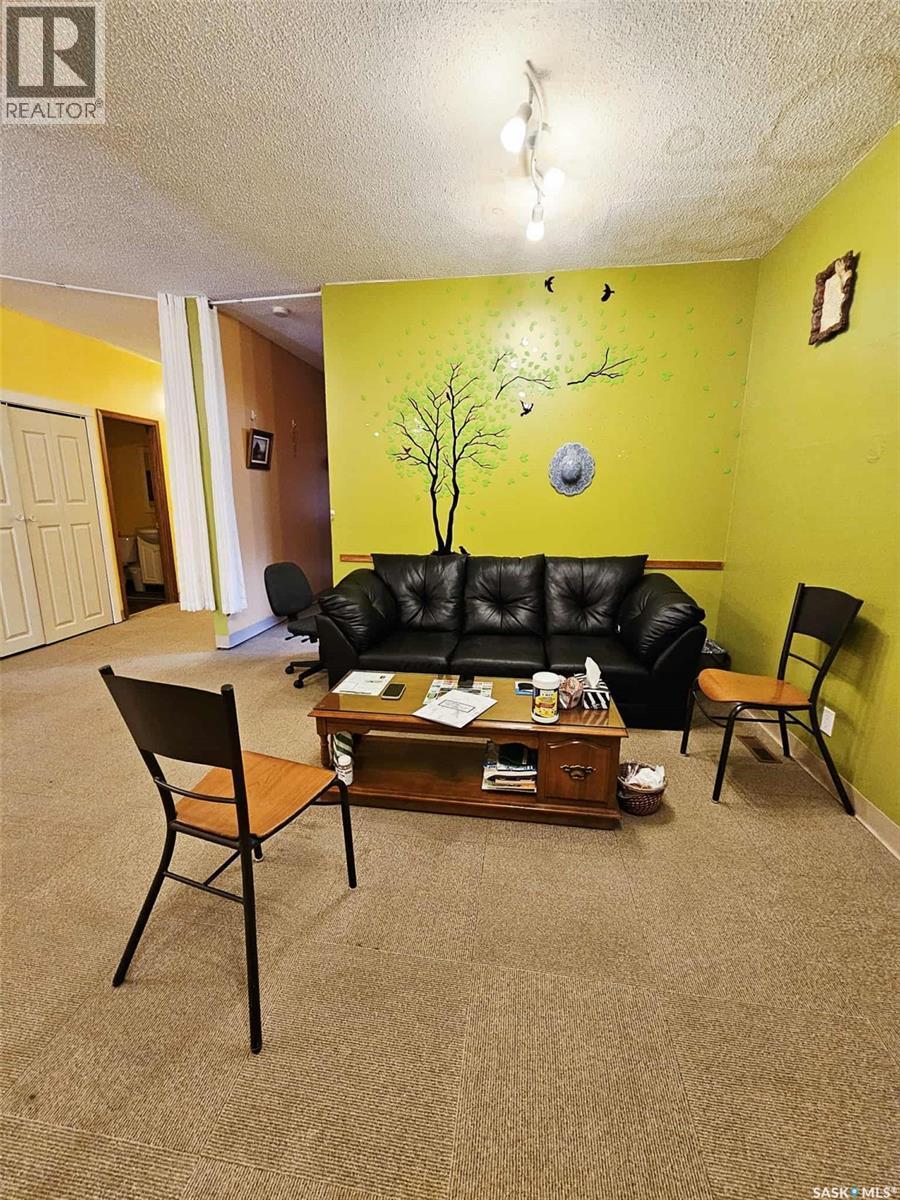 514 Main Street, Broadview, SK