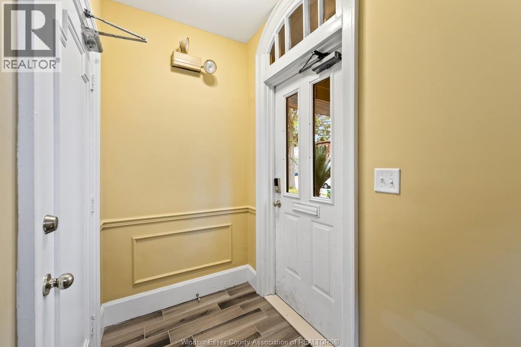 1580 Ouellette, Windsor, ON