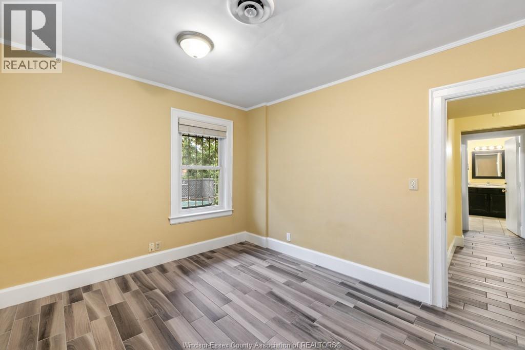 1580 Ouellette, Windsor, ON
