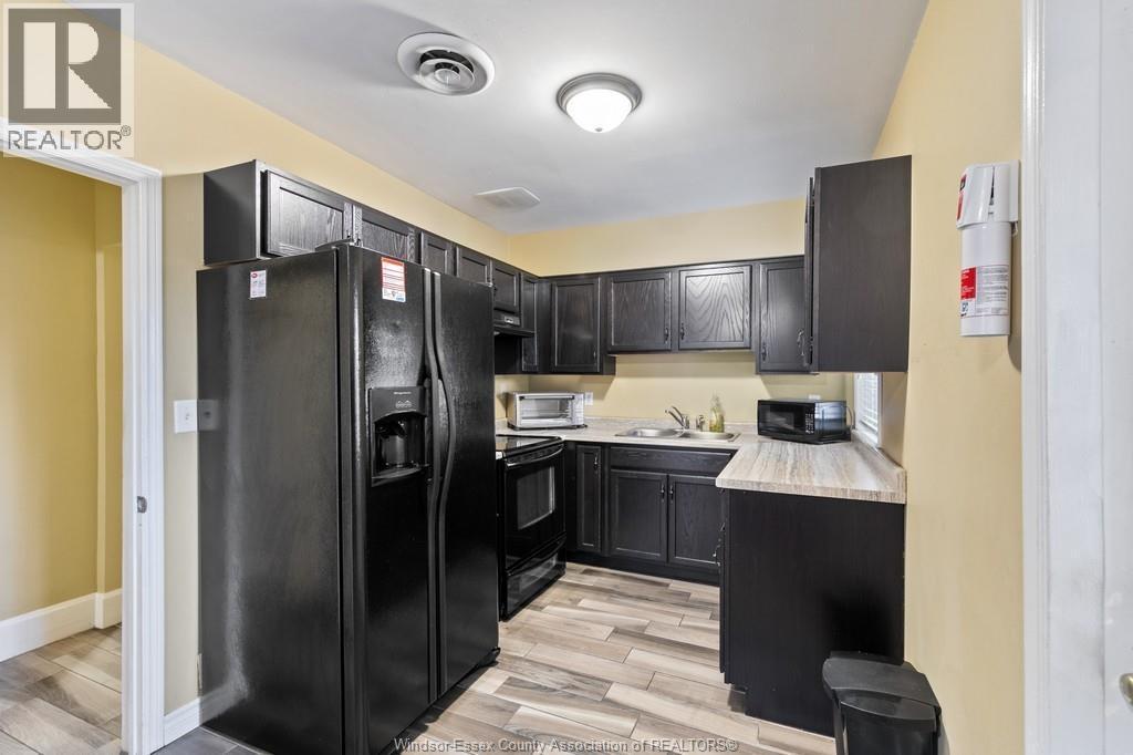 1580 Ouellette, Windsor, ON
