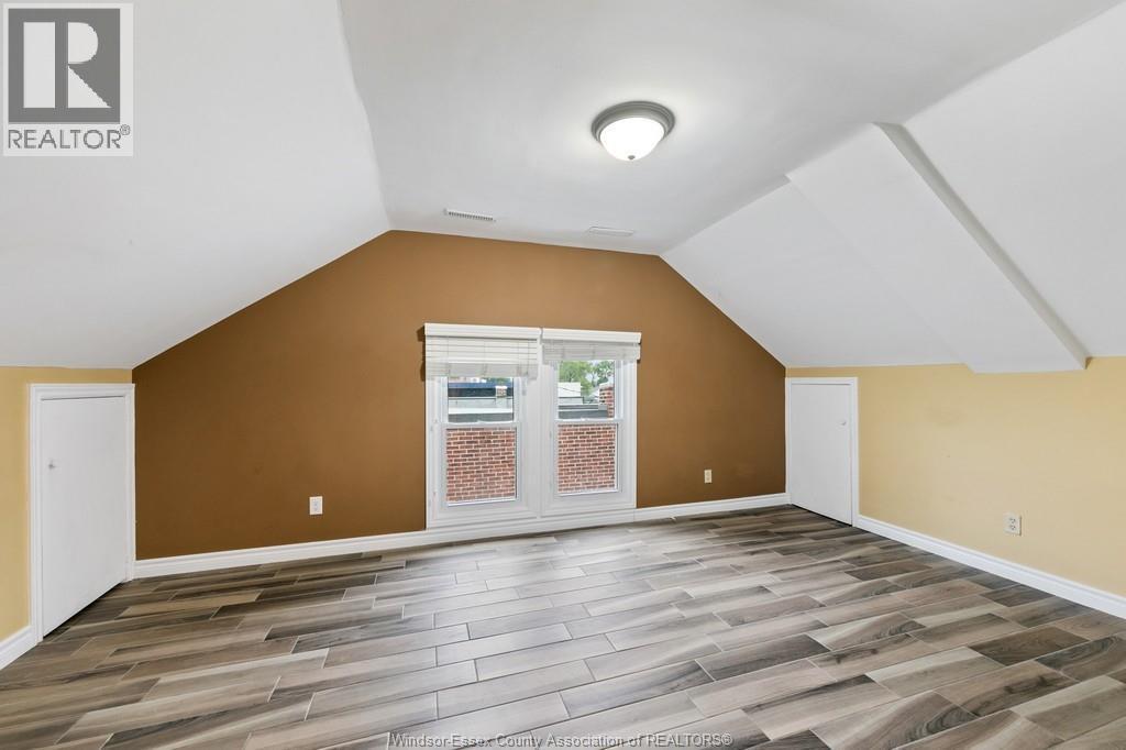 1580 Ouellette, Windsor, ON