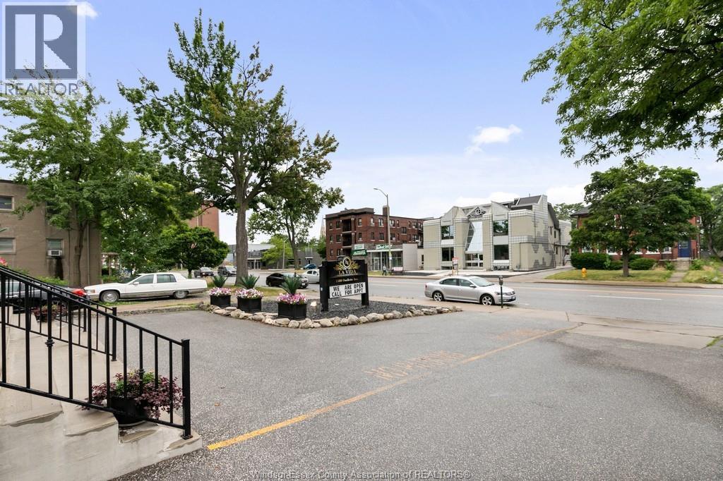1580 Ouellette, Windsor, ON
