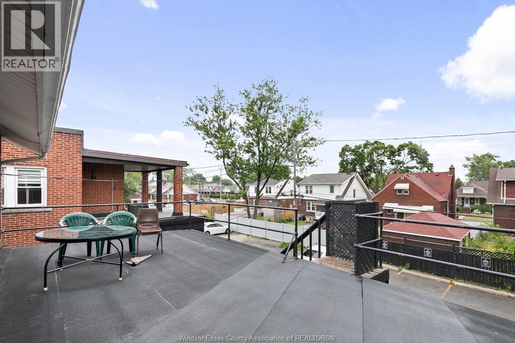 1580 Ouellette, Windsor, ON