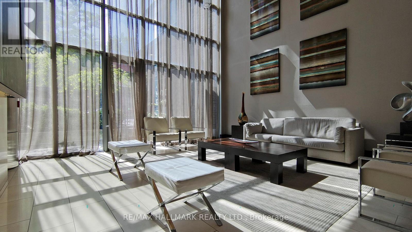 605 - 320 Richmond Street E, Toronto, ON - Indoor Photo Showing Other Room