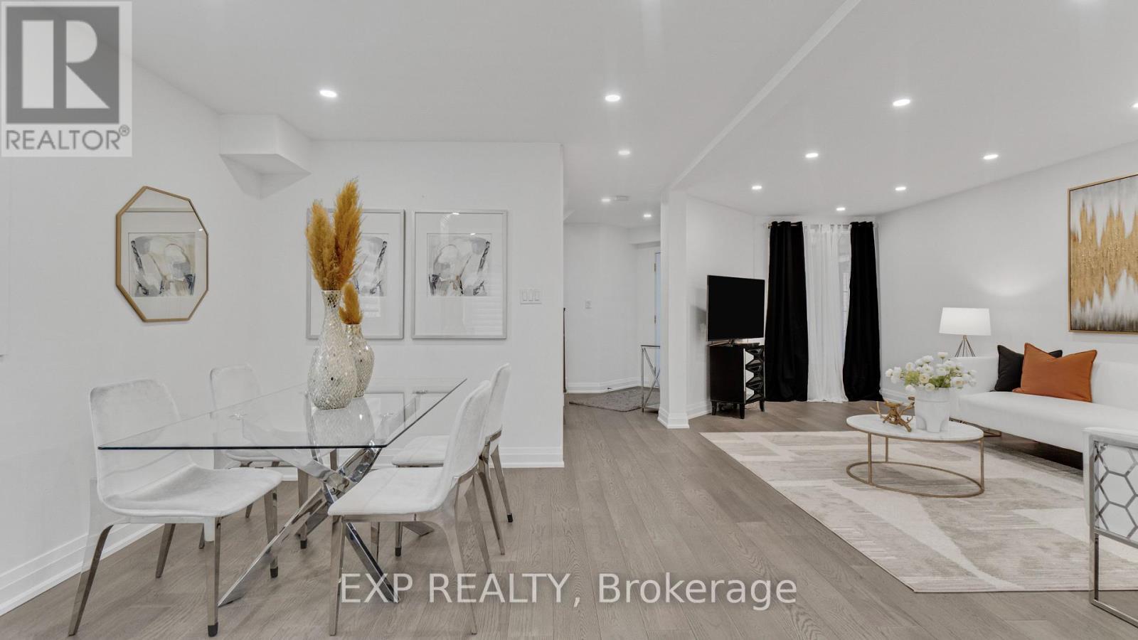7159 Spyglass Crescent, Mississauga, ON - Indoor Photo Showing Dining Room