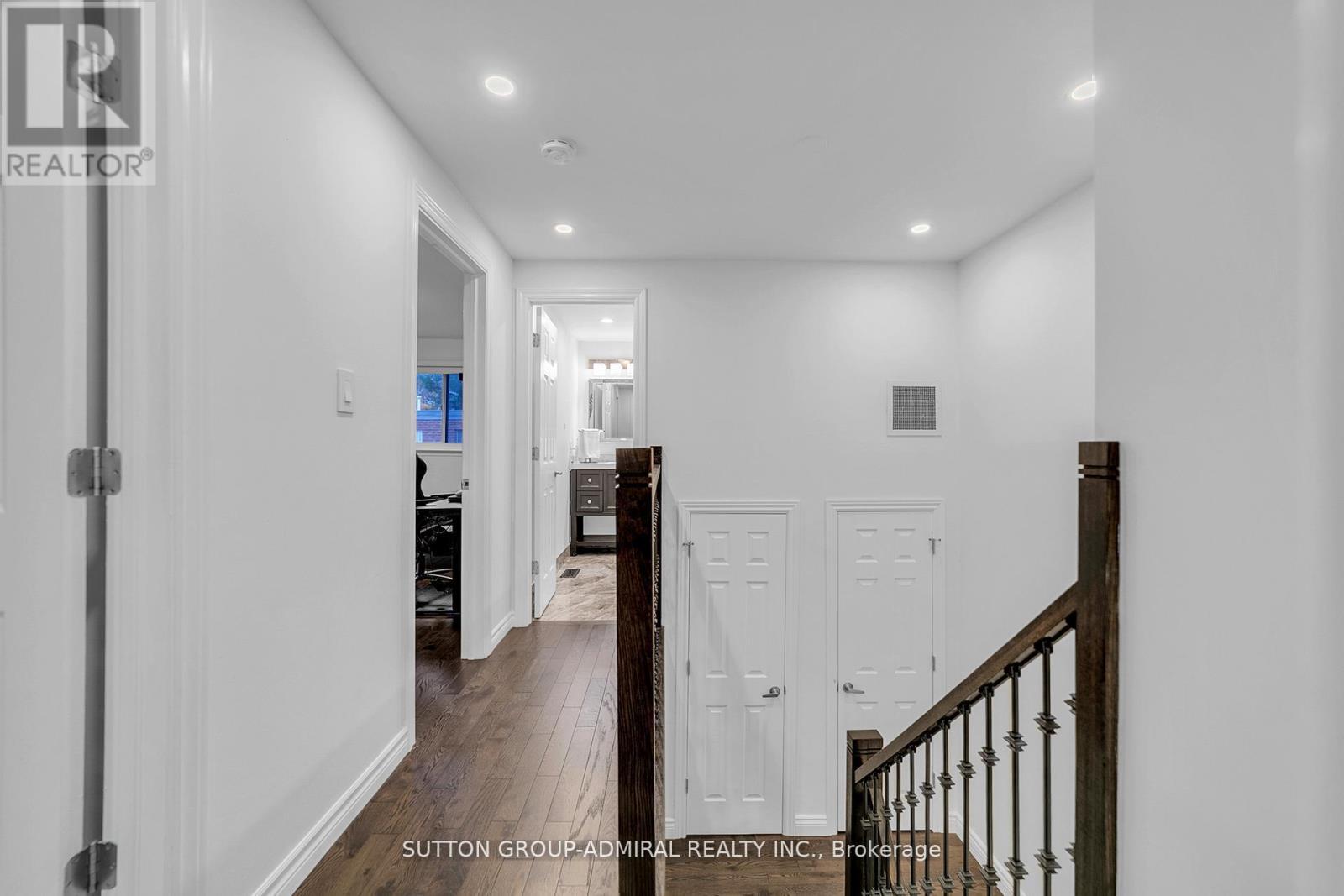 40 Stately Way, Markham, ON - Indoor Photo Showing Other Room