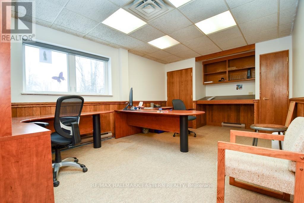 Office A - 1970 Brown Line, Cavan Monaghan (Cavan-Monaghan), ON