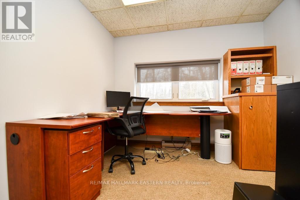 Office C - 1970 Brown Line, Cavan Monaghan (Cavan-Monaghan), ON