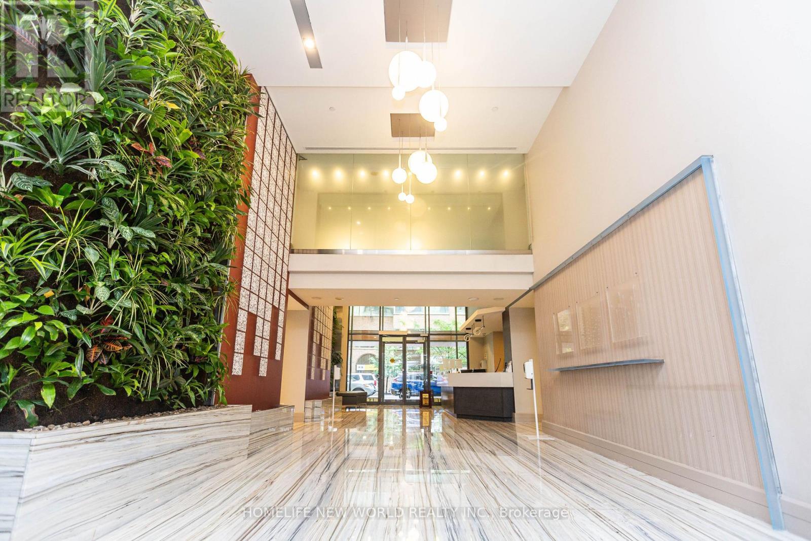 951 - 111 Elizabeth Street, Toronto, ON - Indoor Photo Showing Other Room