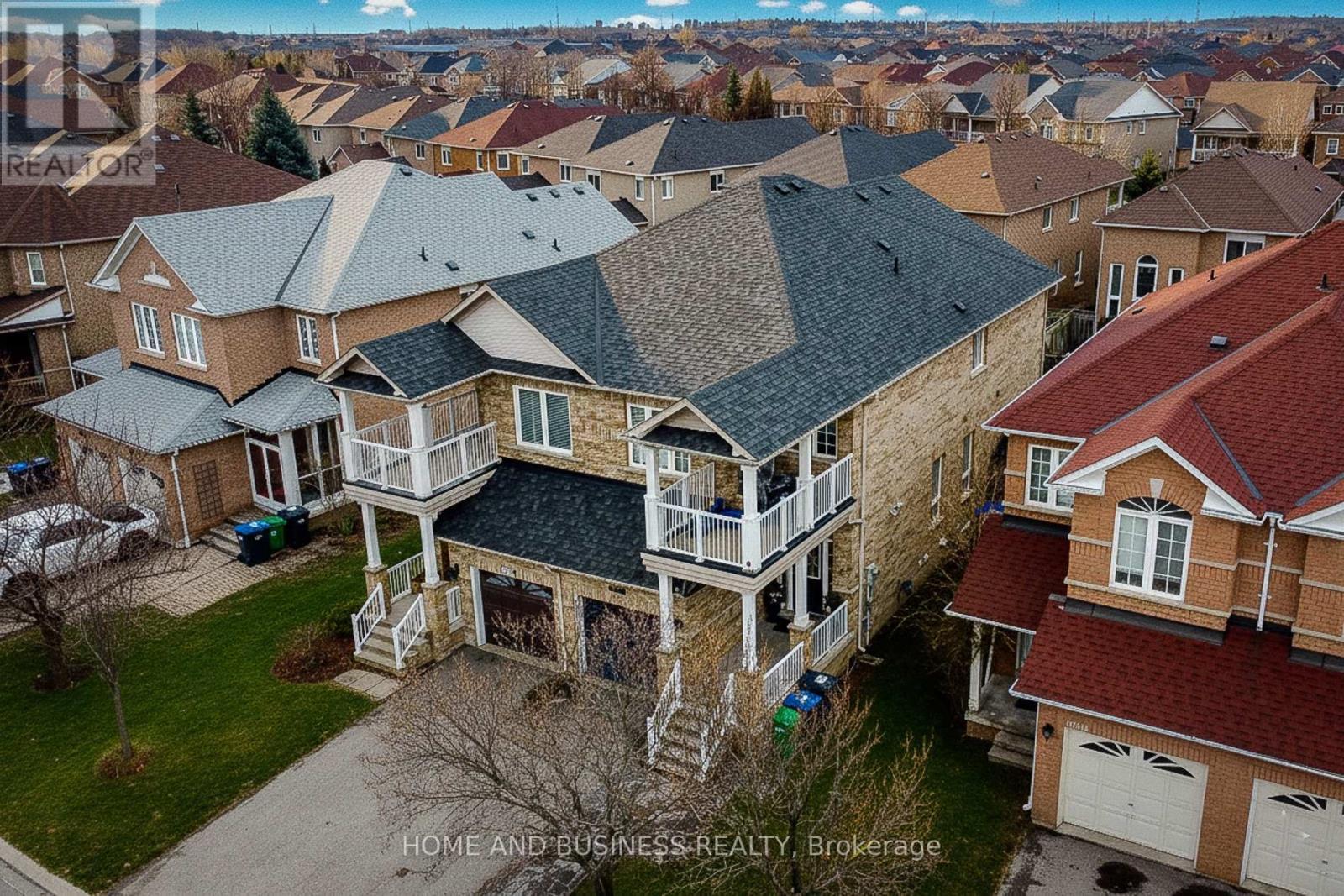 5680 Longboat Avenue, Mississauga, ON - Outdoor