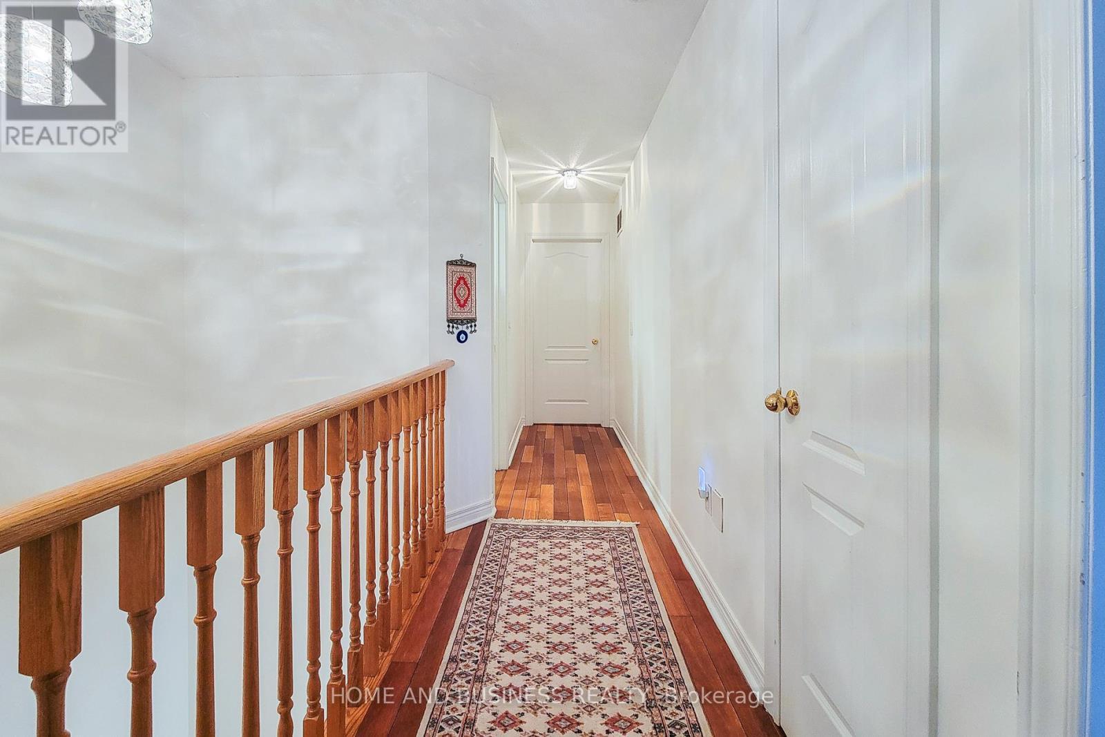 5680 Longboat Avenue, Mississauga, ON - Indoor Photo Showing Other Room