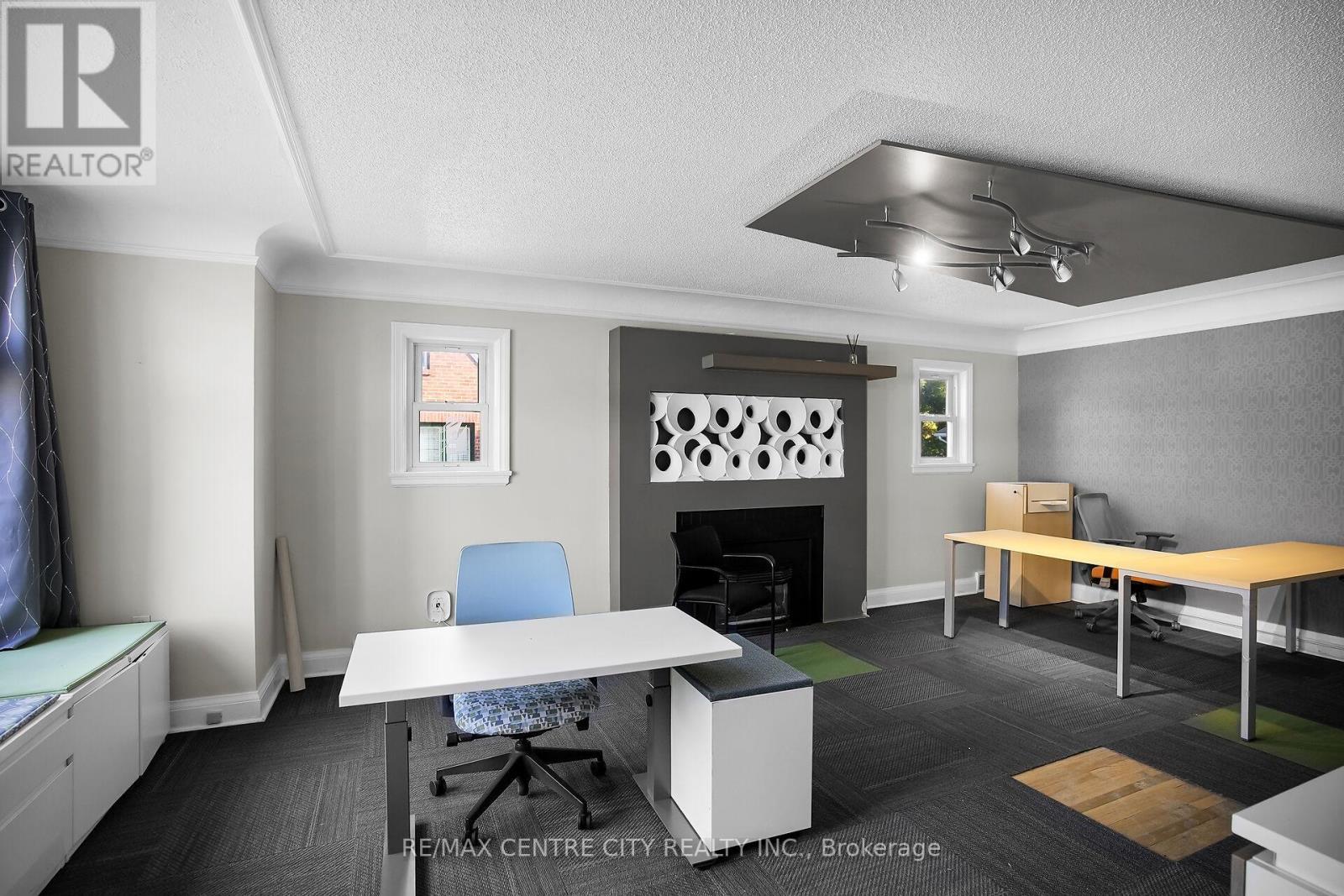 302 Wellington Road, London South (South H), ON