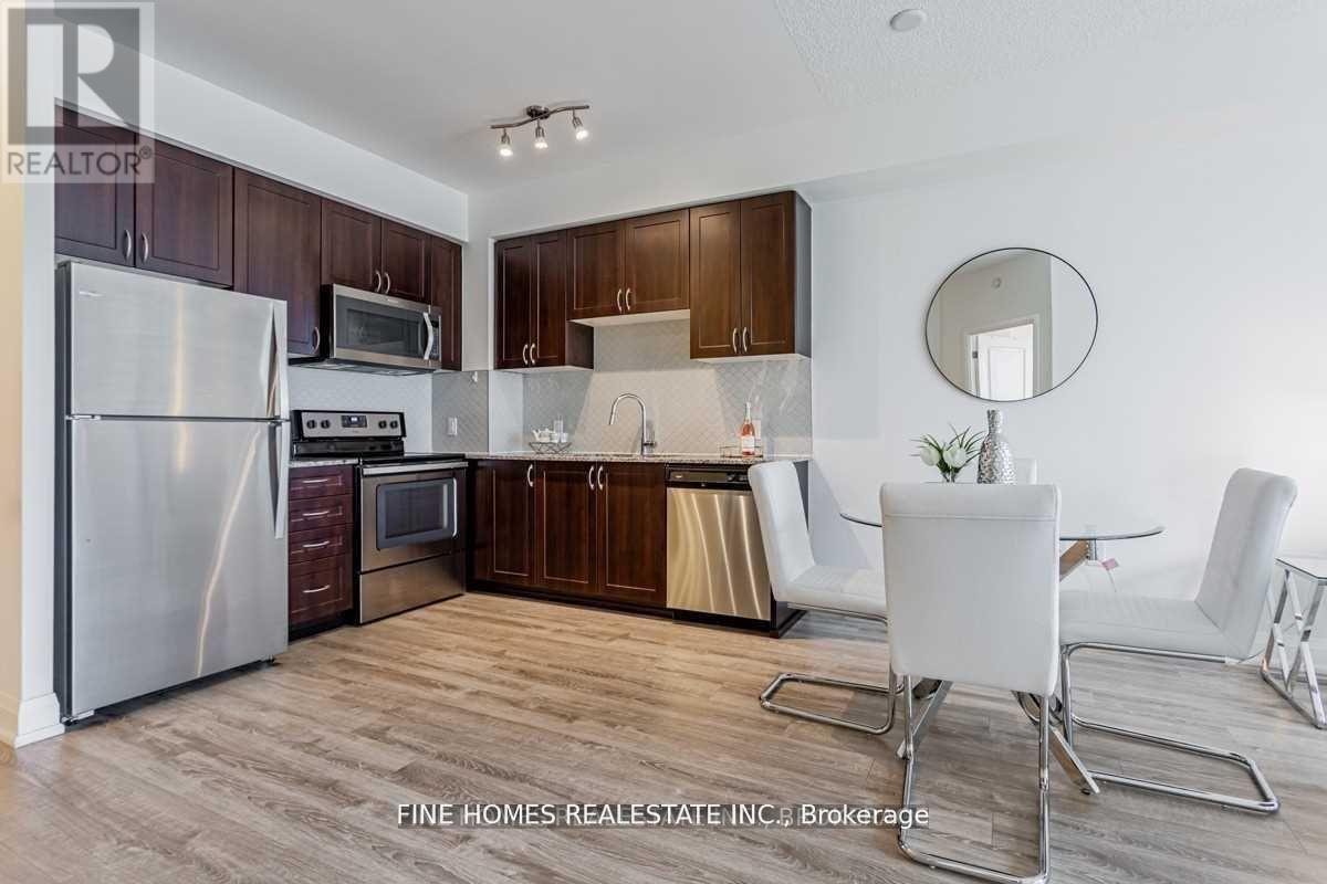514 - 2800 Keele Street, Toronto, ON - Indoor Photo Showing Kitchen