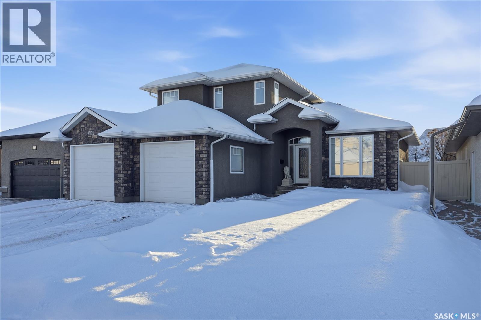 215 Beechwood Crescent, Saskatoon, SK - Outdoor With Facade
