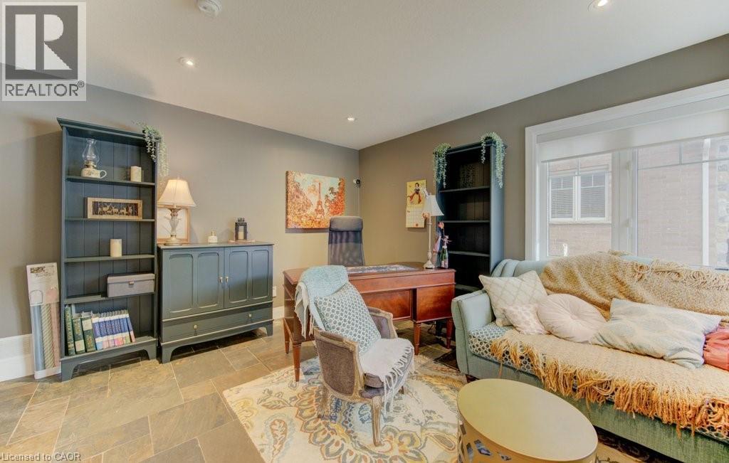 31 Eliza Avenue, Kitchener, ON - Indoor