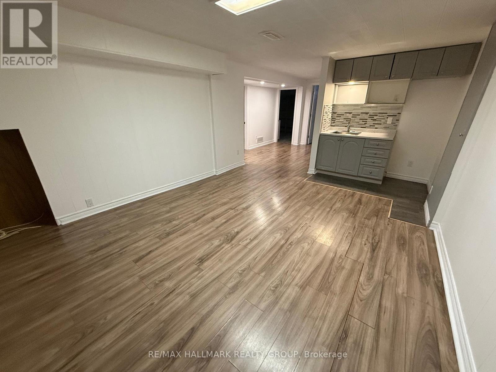 2197 Urbandale Drive, Ottawa, ON - Indoor