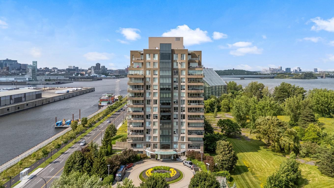 Aerial photo - 503-2380 Av. Pierre-Dupuy, Montréal (Ville-Marie), QC - Outdoor With Body Of Water With View