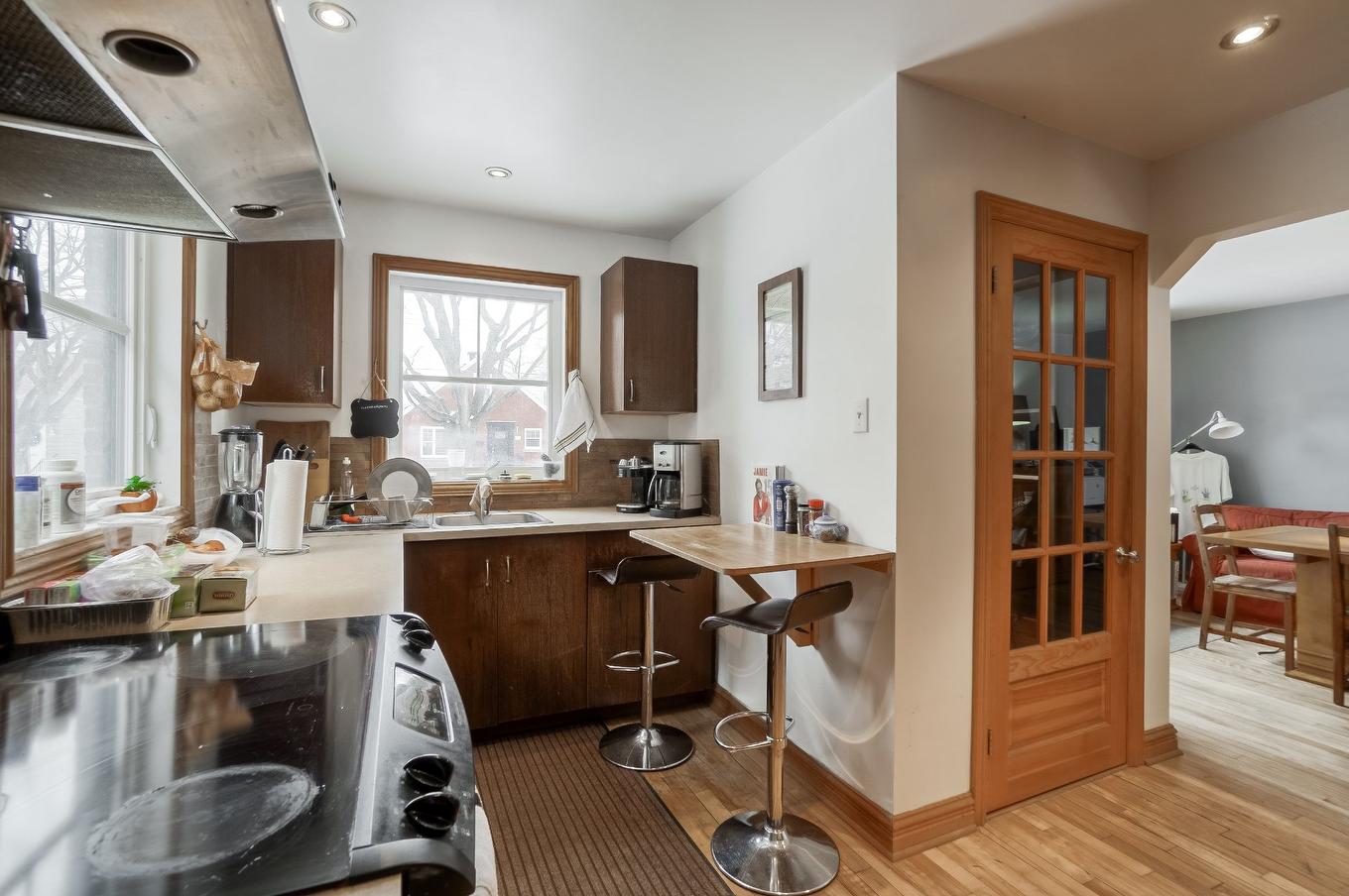 Cuisine - 5325 Av. Doherty, Montréal (Côte-Des-Neiges/Notre-Dame-De-Grâce), QC - Indoor Photo Showing Kitchen