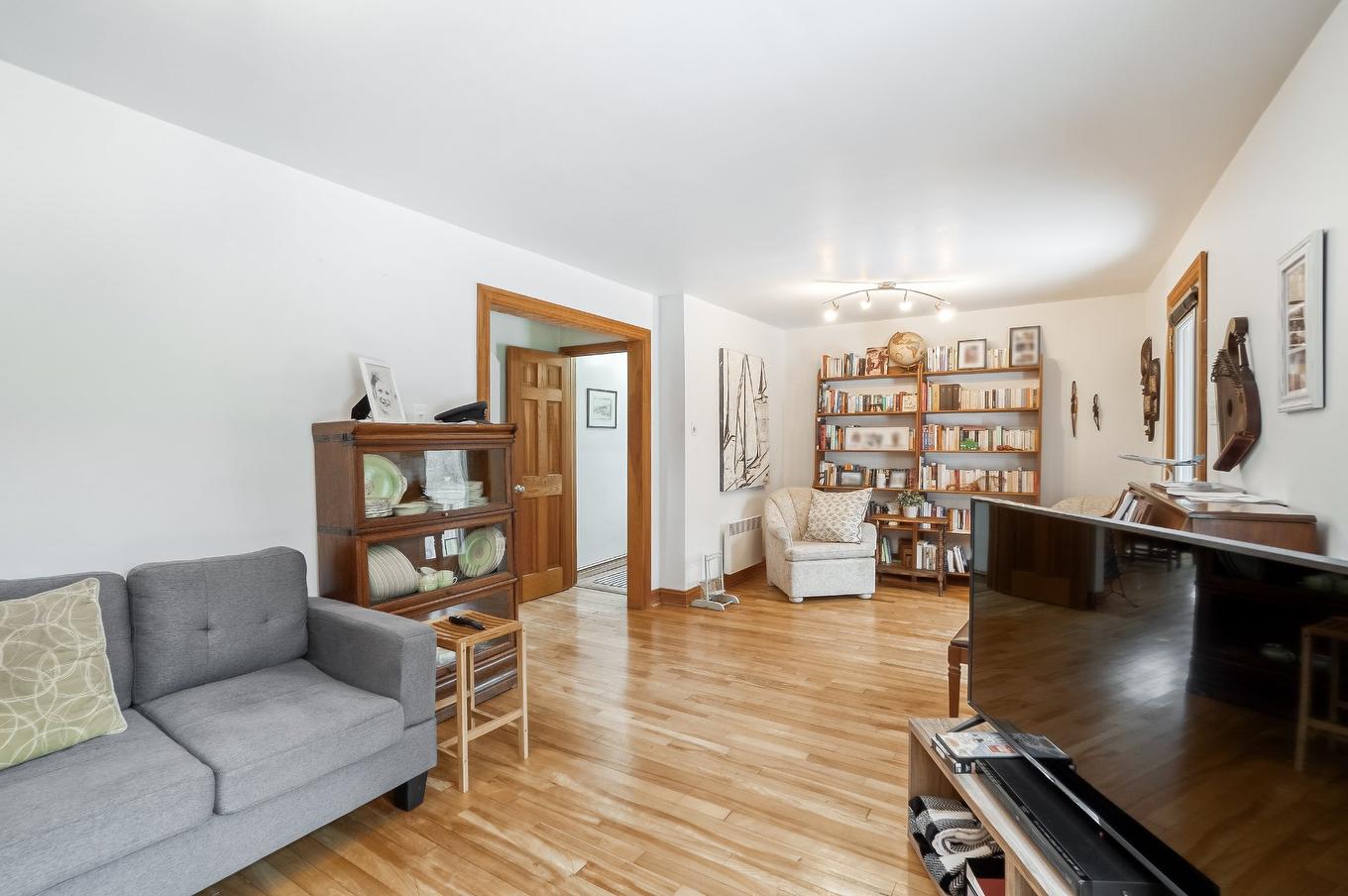 Salon - 5325 Av. Doherty, Montréal (Côte-Des-Neiges/Notre-Dame-De-Grâce), QC - Indoor Photo Showing Living Room