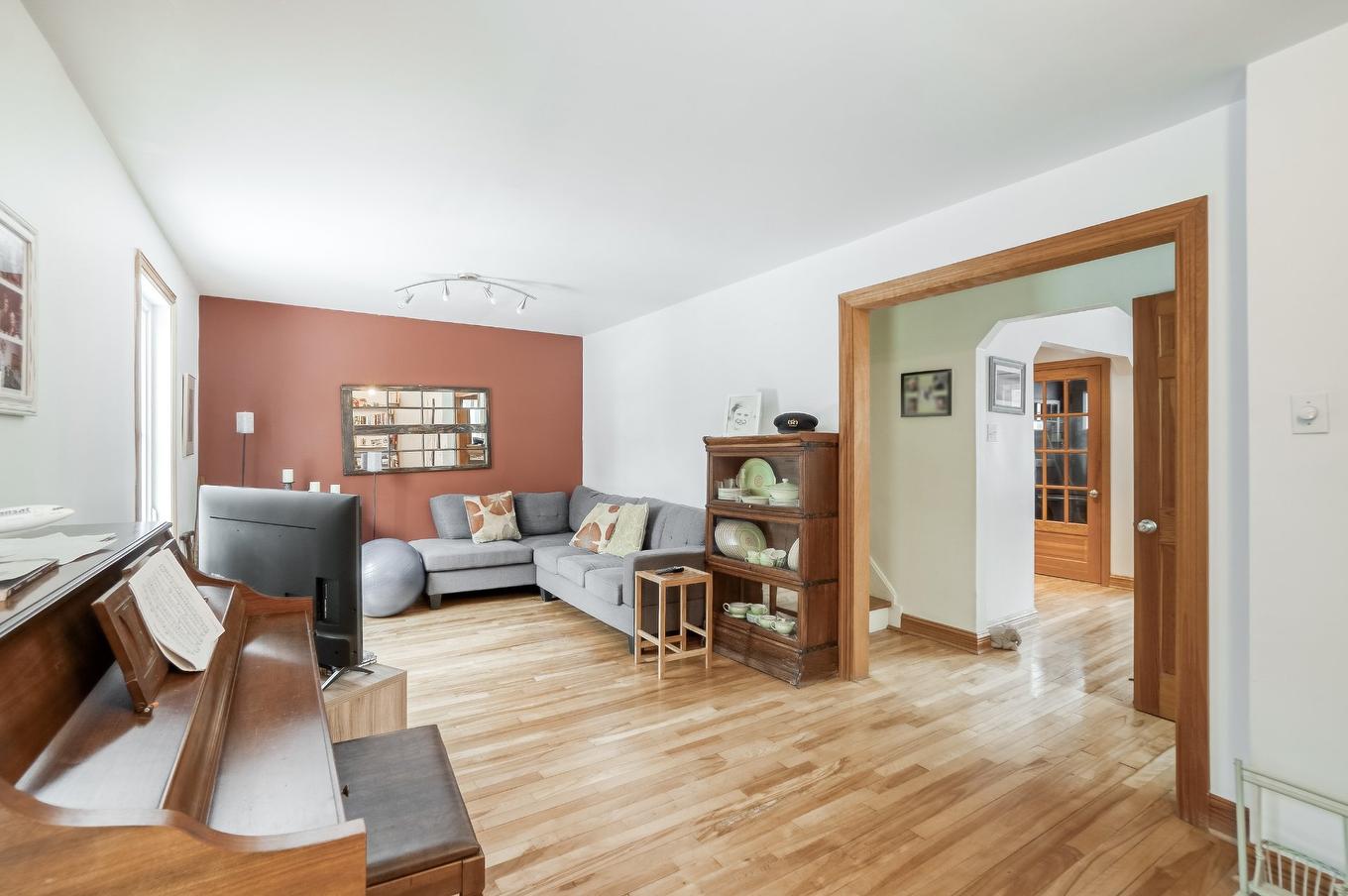 Salon - 5325 Av. Doherty, Montréal (Côte-Des-Neiges/Notre-Dame-De-Grâce), QC - Indoor Photo Showing Living Room