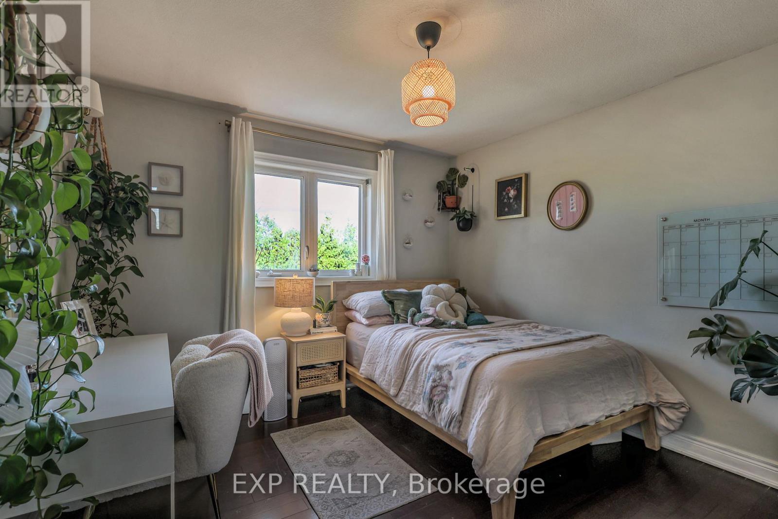254 Rymal Road W, Hamilton, ON - Indoor Photo Showing Bedroom