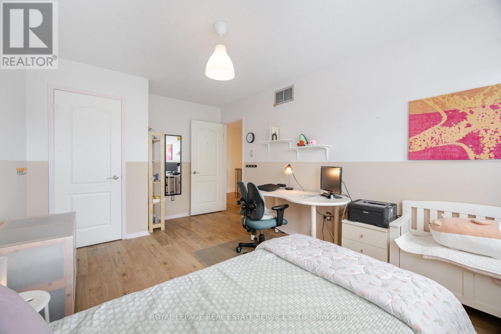 3896 Bloomington Crescent, Mississauga, ON - Indoor Photo Showing Bedroom