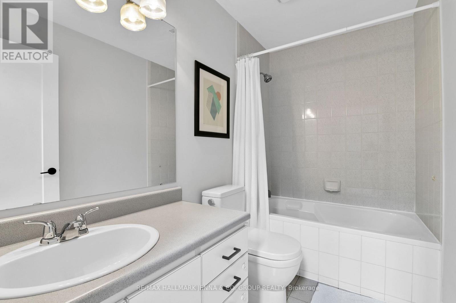 146 Percy Street, Ottawa, ON - Indoor Photo Showing Bathroom