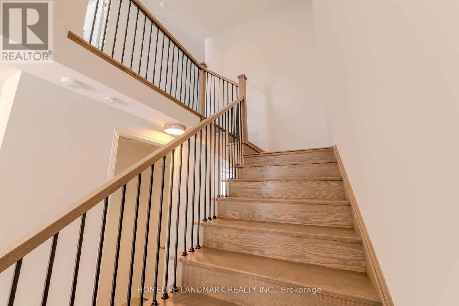 7 Moss Drive, Markham, ON - Indoor Photo Showing Other Room