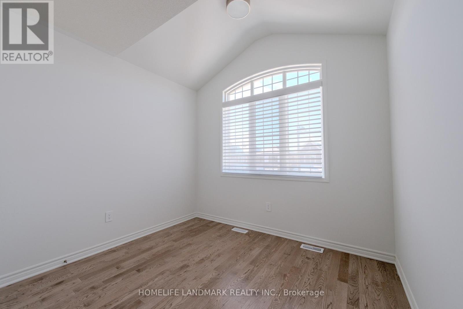 7 Moss Drive, Markham, ON - Indoor Photo Showing Other Room