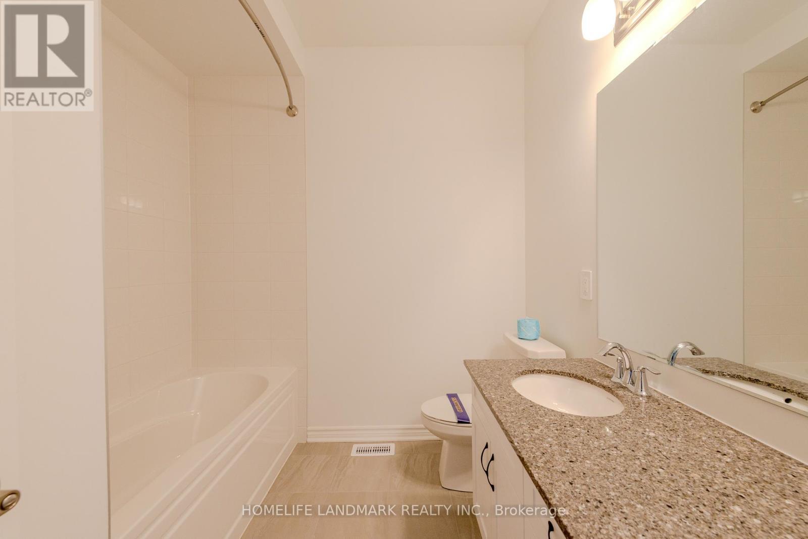 7 Moss Drive, Markham, ON - Indoor Photo Showing Bathroom