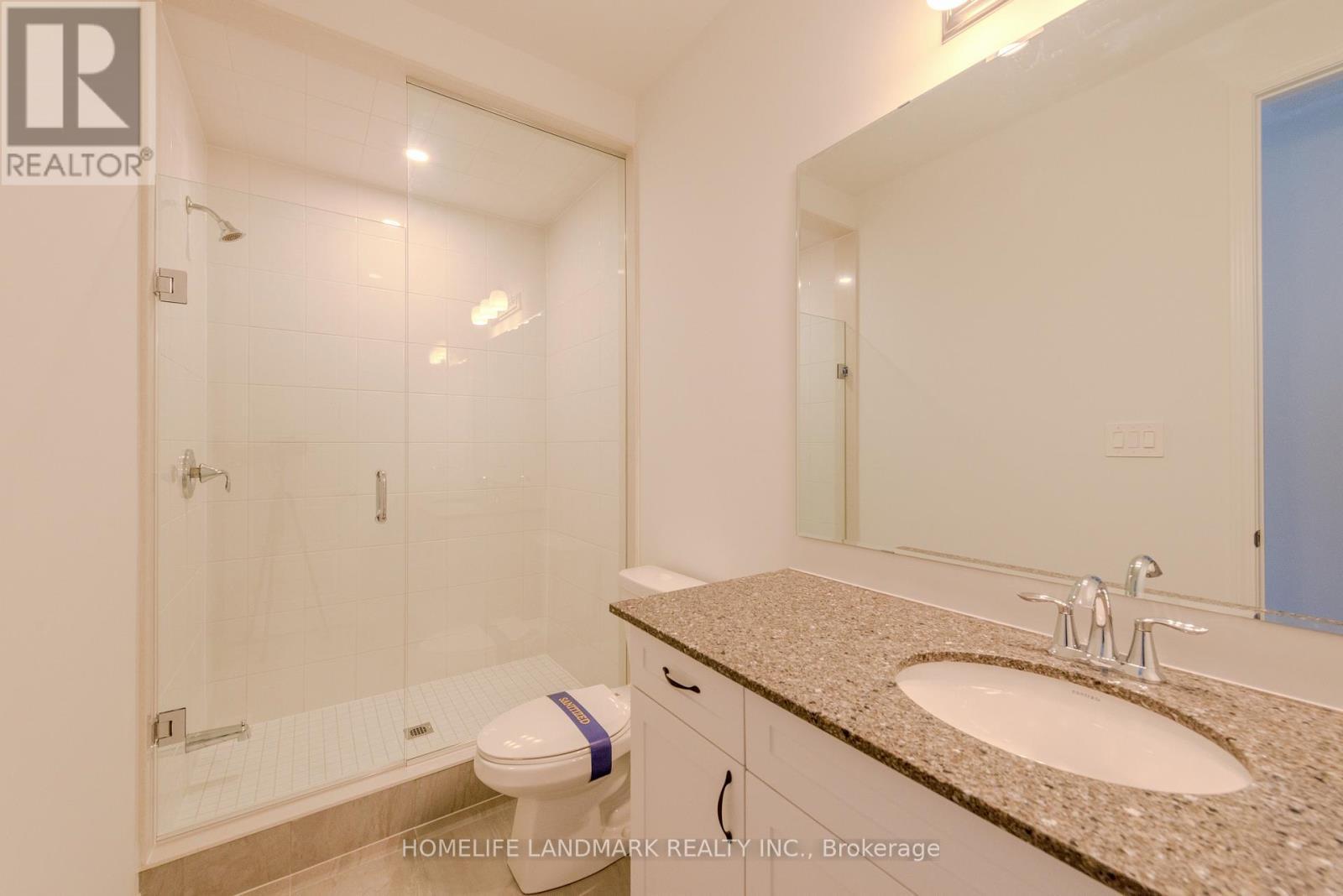 7 Moss Drive, Markham, ON - Indoor Photo Showing Bathroom