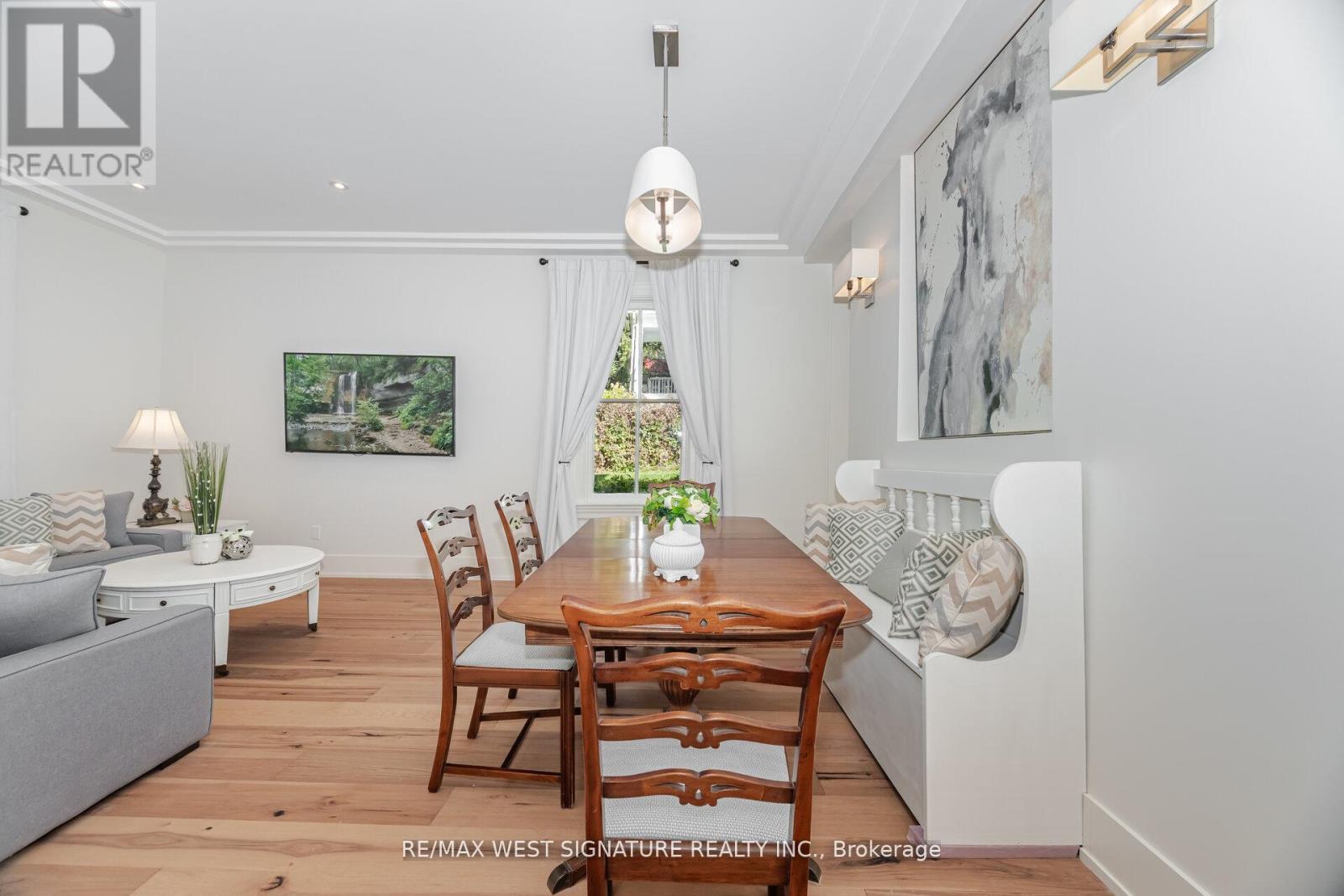 368 Main Street, King, ON - Indoor Photo Showing Dining Room
