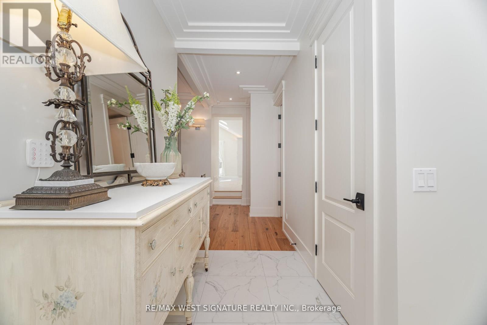 368 Main Street, King, ON - Indoor Photo Showing Other Room