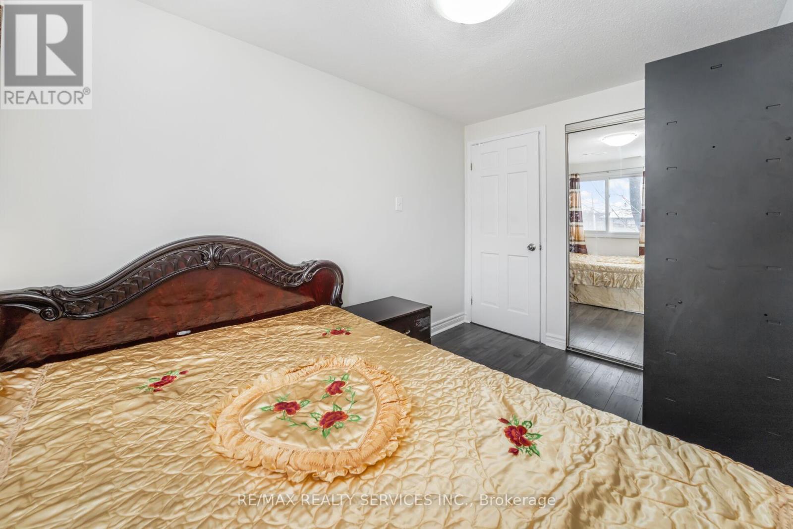 11 Juliette Square, Brampton, ON - Indoor Photo Showing Bedroom