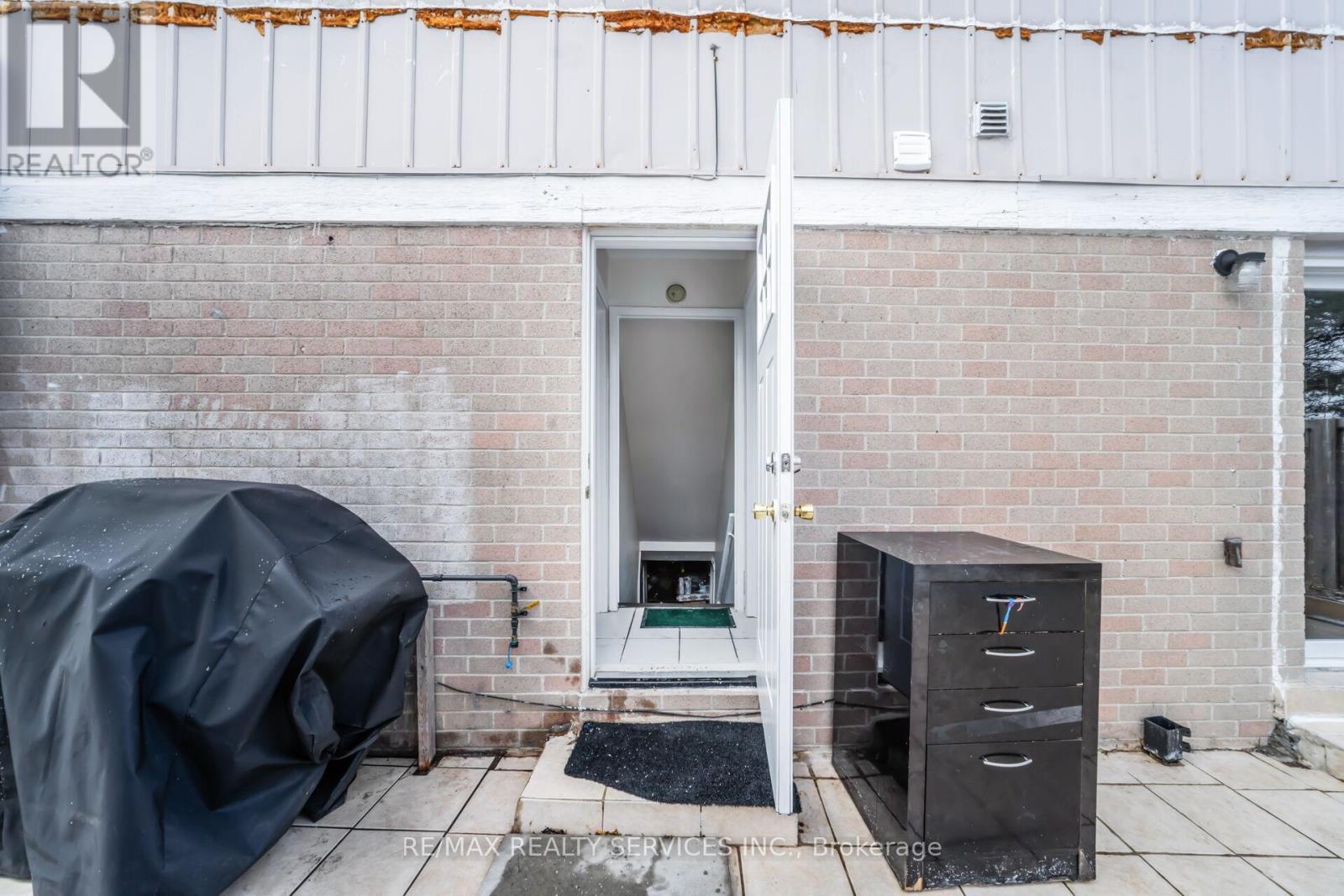 11 Juliette Square, Brampton, ON - Outdoor With Exterior