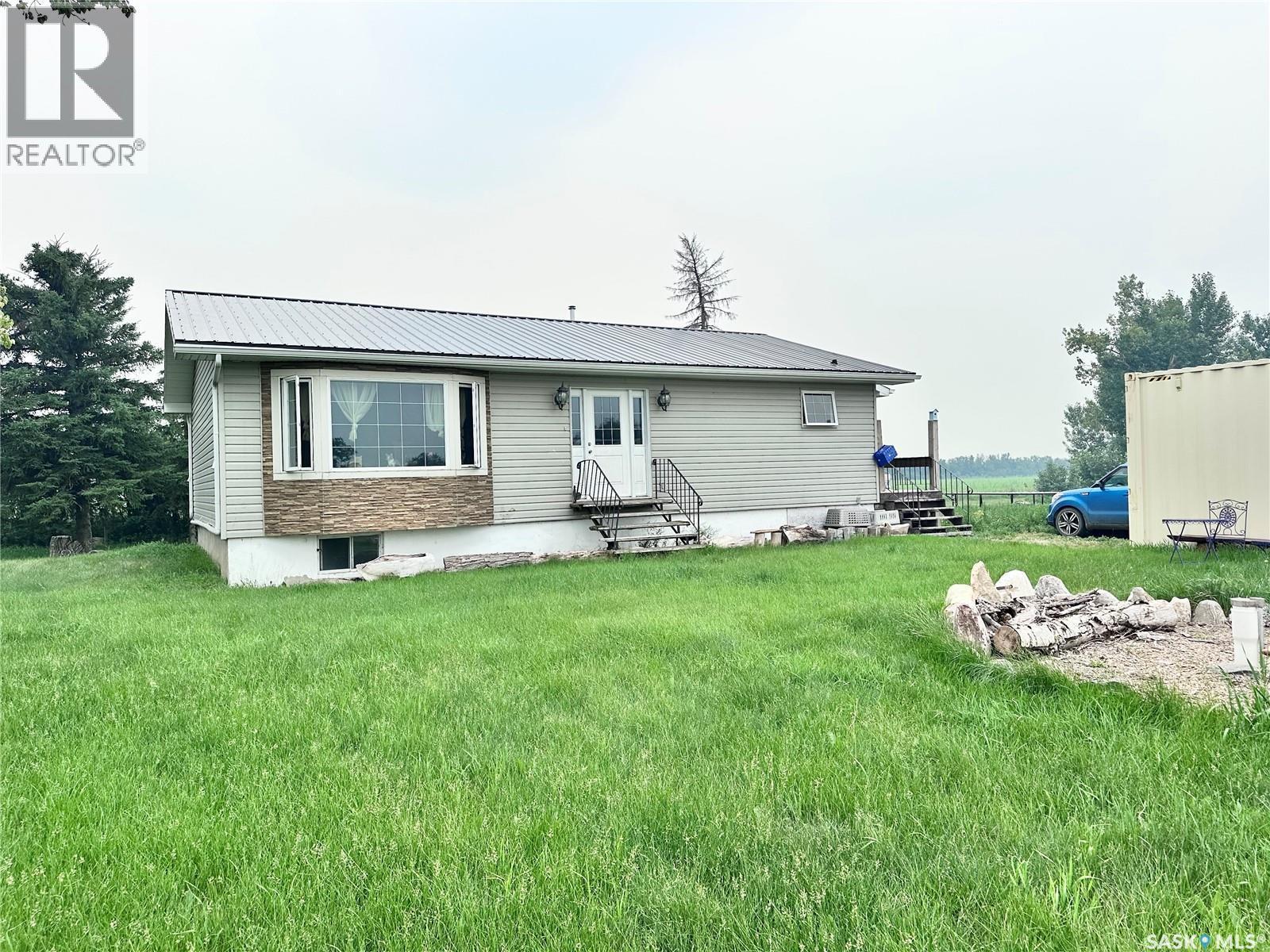 Hussey Acreage, Marriott Rm No. 317, SK - Outdoor