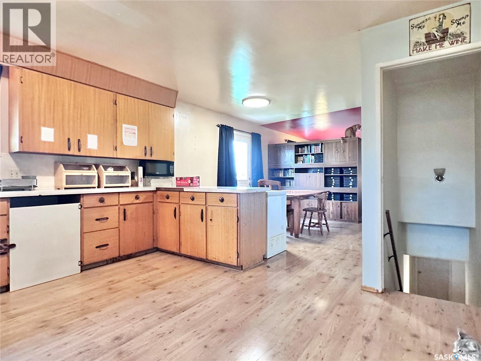Hussey Acreage, Marriott Rm No. 317, SK - Indoor Photo Showing Kitchen