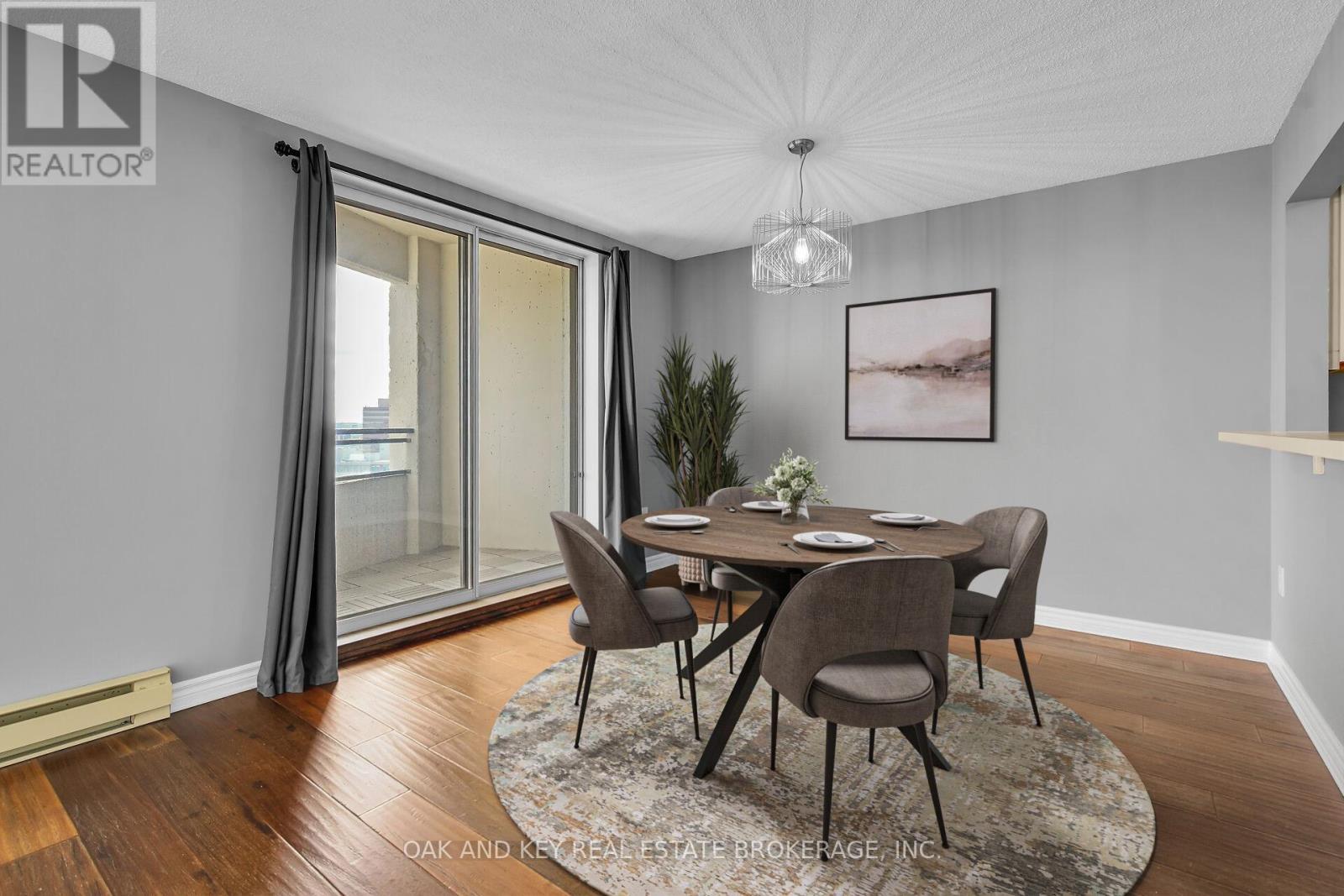 1404 - 500 Talbot Street, London East (East F), ON - Indoor Photo Showing Dining Room