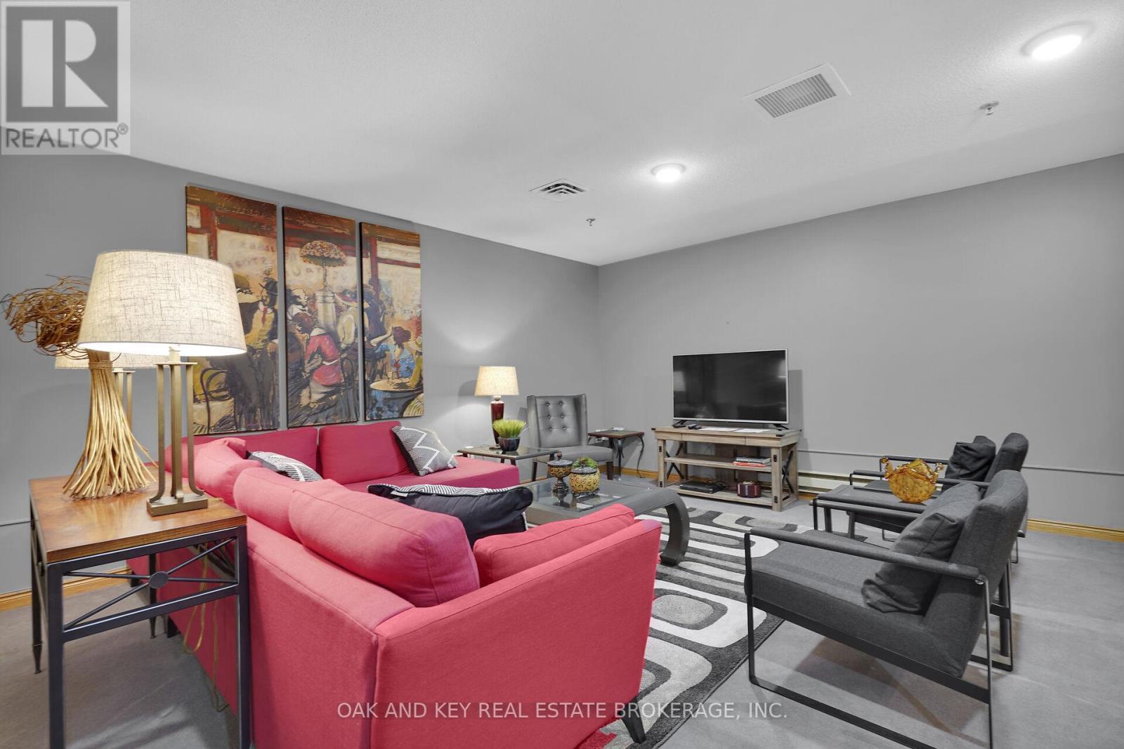 1404 - 500 Talbot Street, London East (East F), ON - Indoor