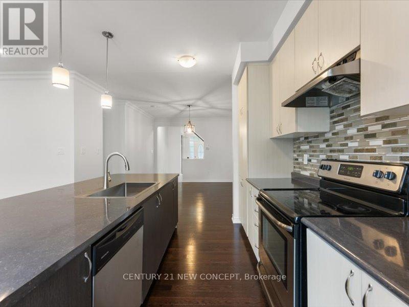 85 Ludolph Street, Kitchener, ON - Indoor Photo Showing Kitchen With Upgraded Kitchen