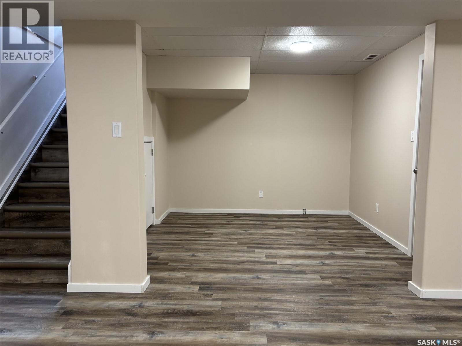 353 25Th Street W, Prince Albert, SK - Indoor