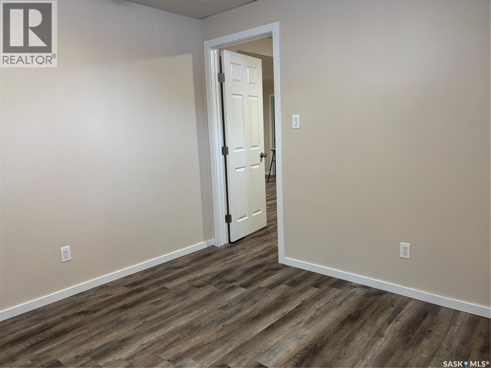 353 25Th Street W, Prince Albert, SK - Indoor Photo Showing Other Room