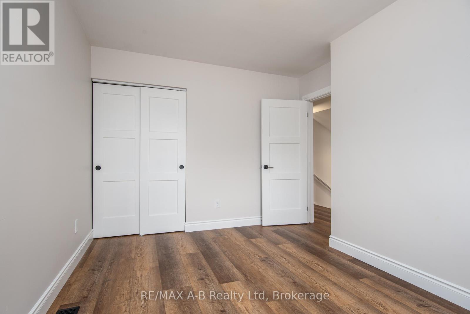 149 Norfolk Street, Stratford, ON - Indoor Photo Showing Other Room