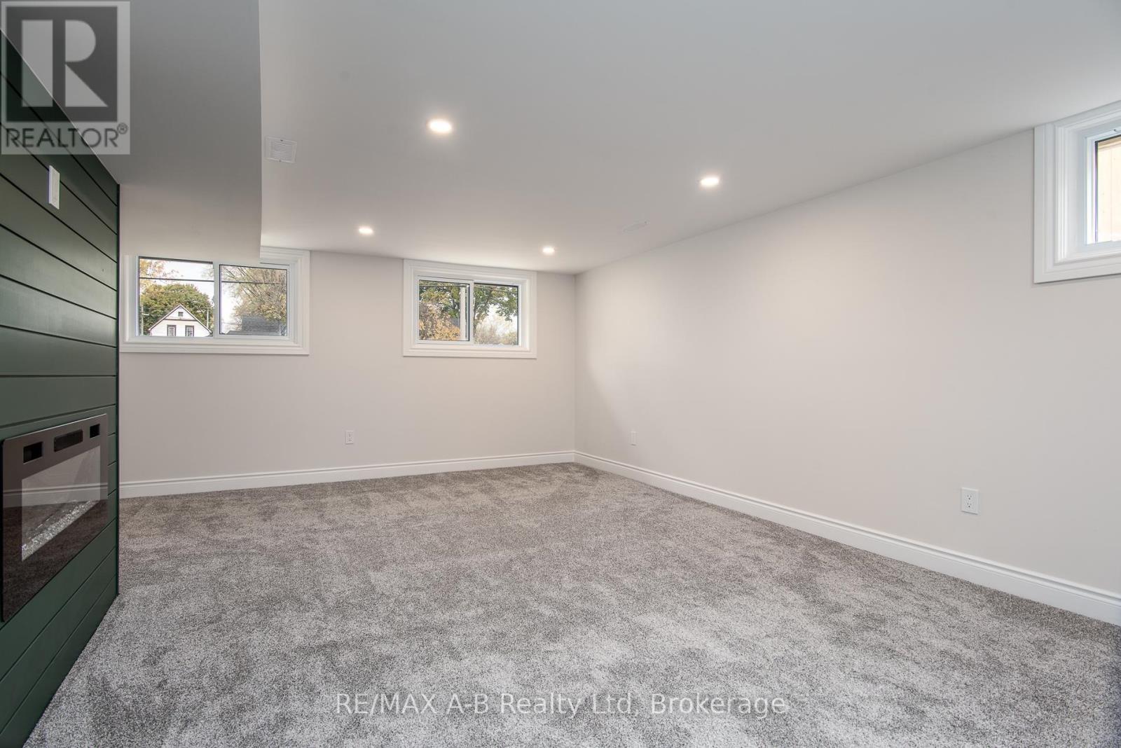 149 Norfolk Street, Stratford, ON - Indoor Photo Showing Other Room