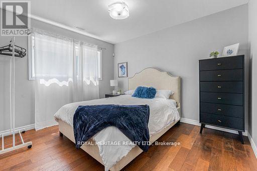 34 Hills Road, Kawartha Lakes (Bobcaygeon), ON - Indoor Photo Showing Bedroom