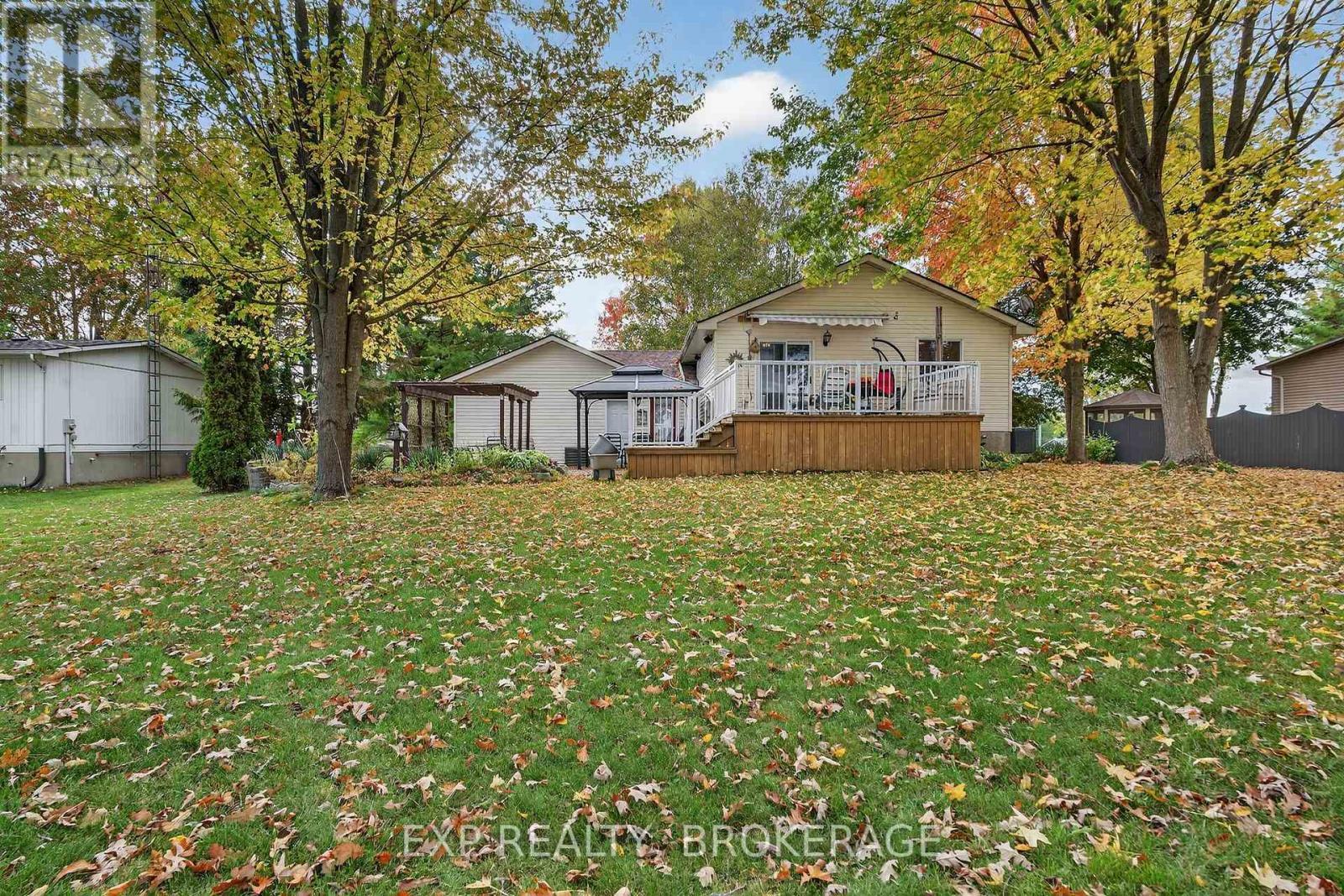 63 Southwood Crescent, Greater Napanee (Greater Napanee), ON - Outdoor With Deck Patio Veranda