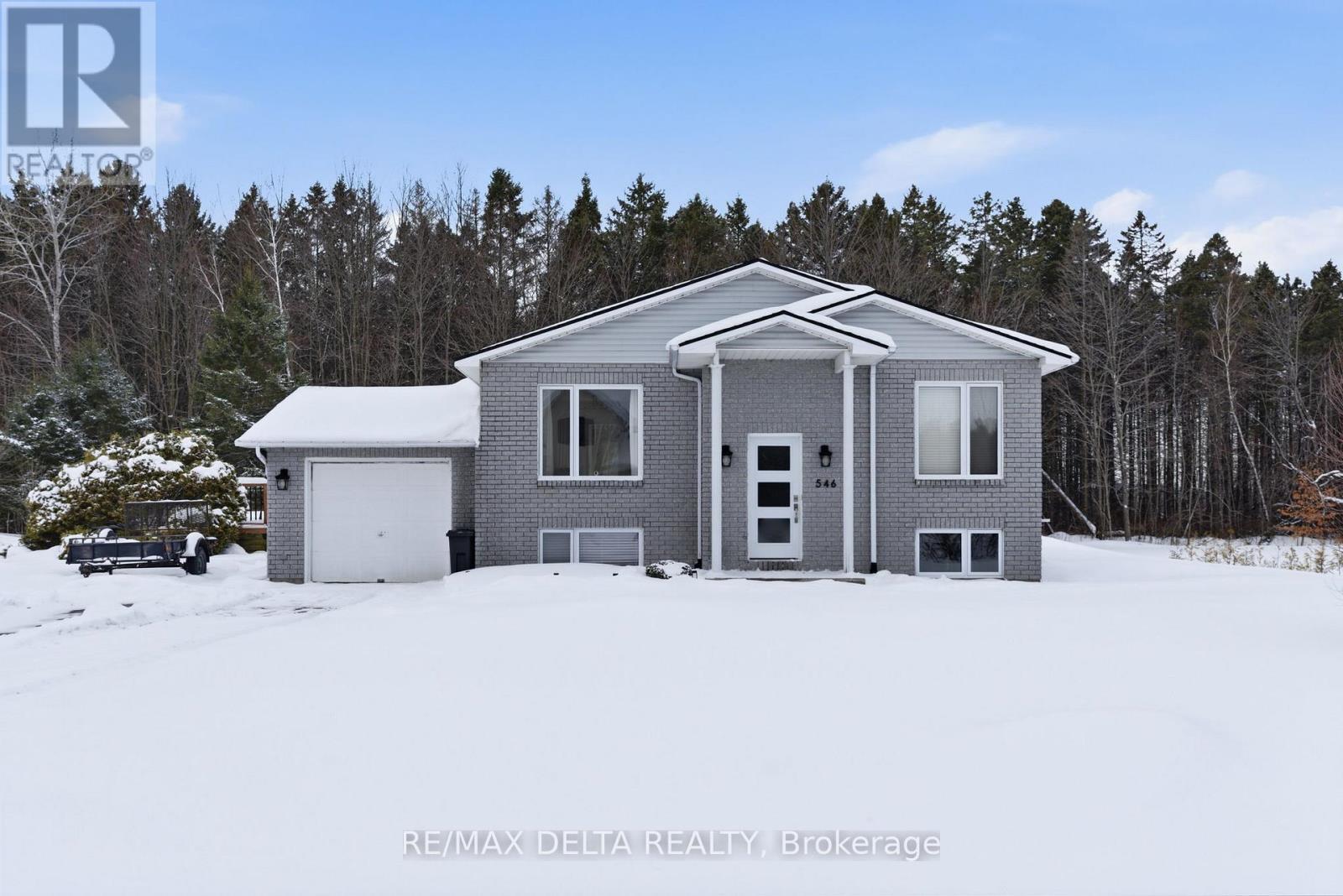 546 Devista Boulevard, Alfred And Plantagenet, ON -