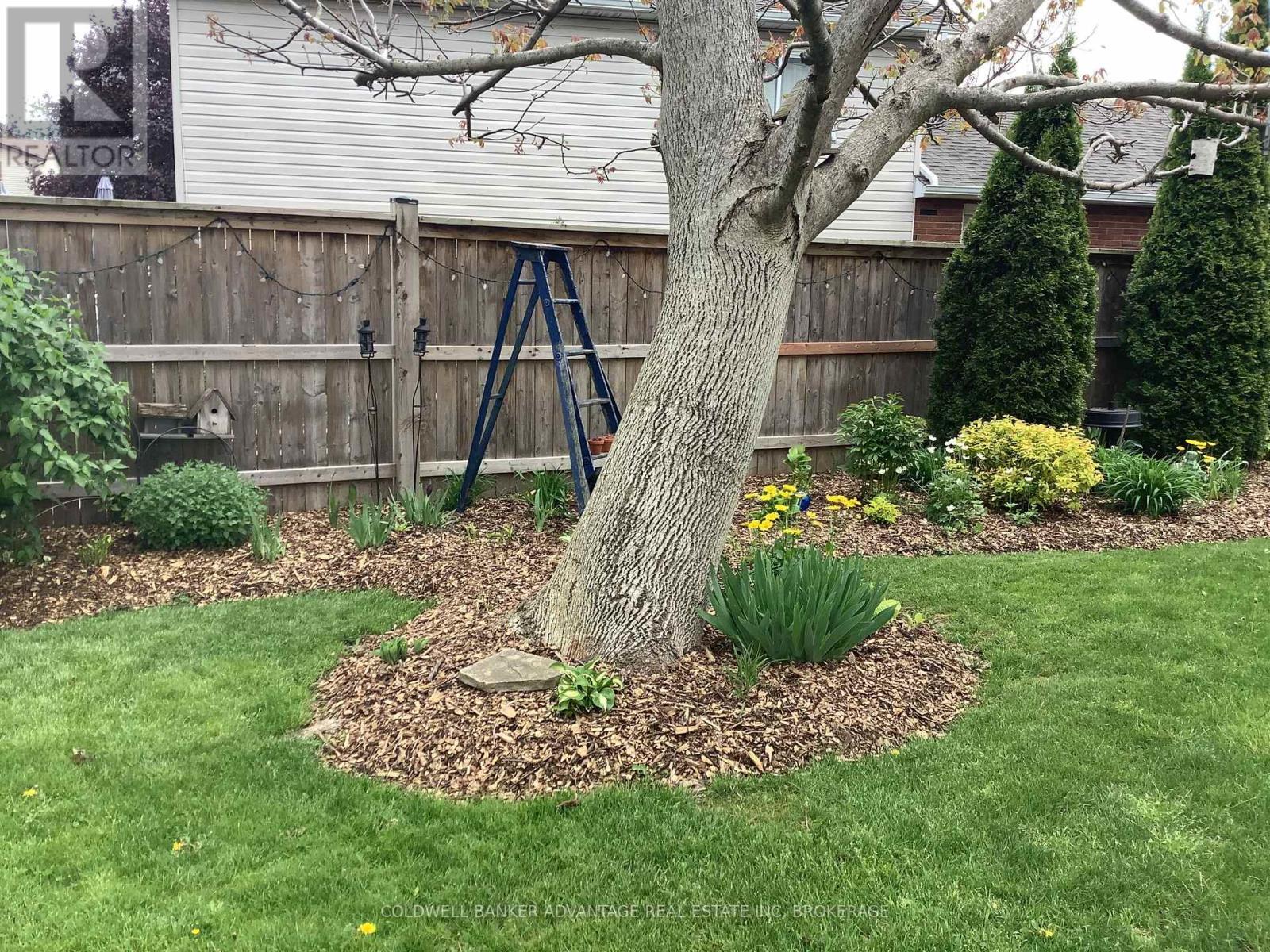 28 Dixon Crescent, Welland (N. Welland), ON - Outdoor