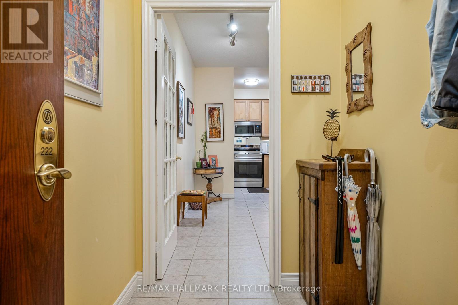 Entrance to unit - 222 - 35 Boardwalk Drive, Toronto, ON - Indoor Photo Showing Other Room